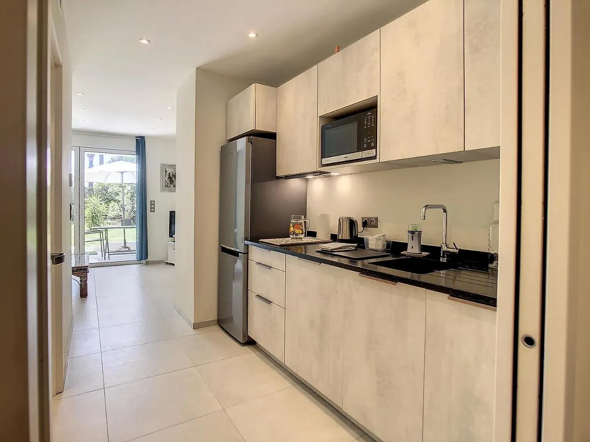 Beautiful 1 Bedroom With Garden On The Croisette 254 Cannes