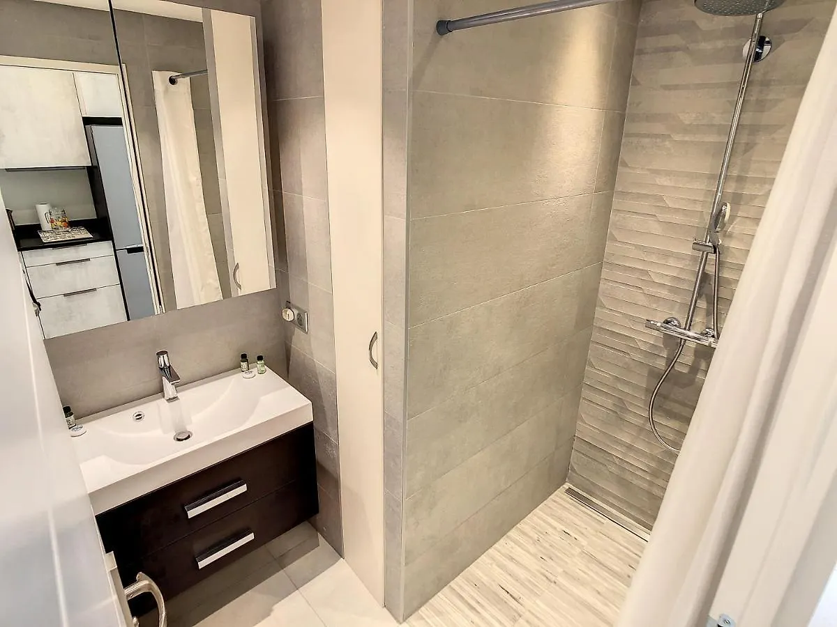 Lejlighed Beautiful 1 Bedroom With Garden On The Croisette 254 Cannes